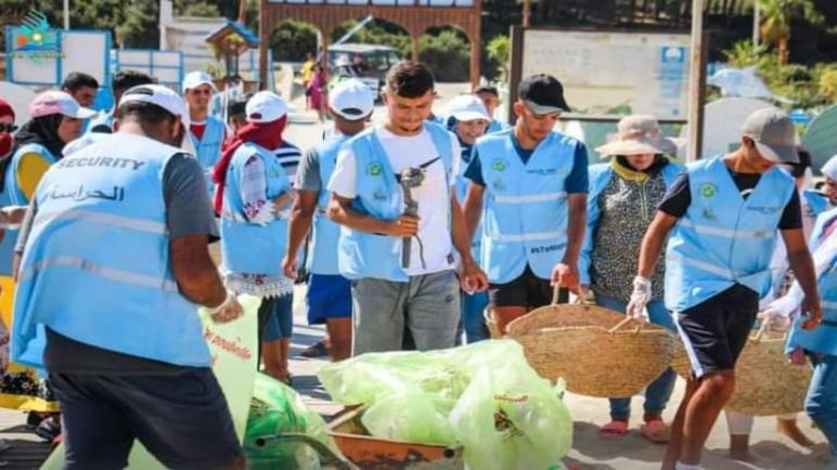 عملية “بحر بلا بلاستيك” تحط الرحال بشاطئ الرباط