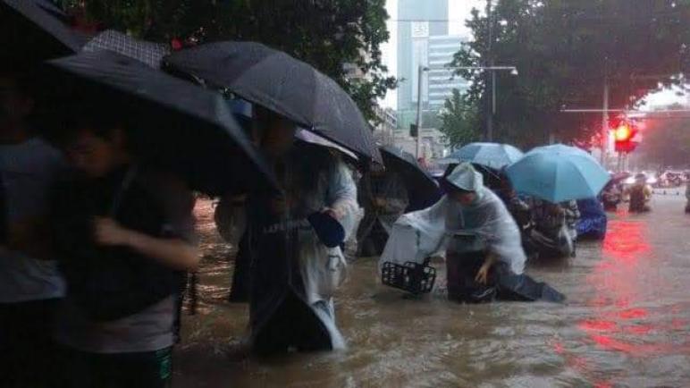 الصين.. إجلاء أكثر من مليون شخص في مقاطعة خبي بسبب الأمطار الغزيرة