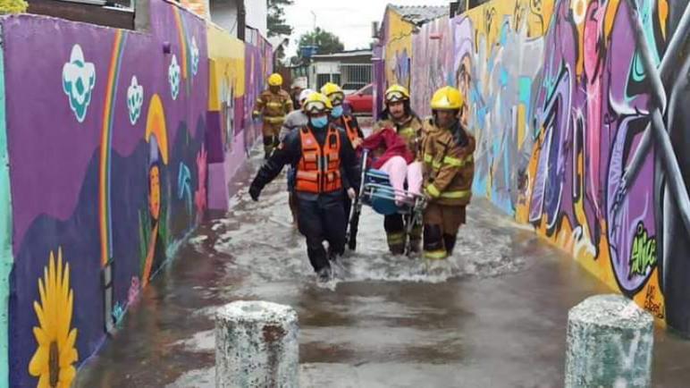 إعصار يودي بحياة أربعة أشخاص ويسبب فيضانات جنوب البرازيل