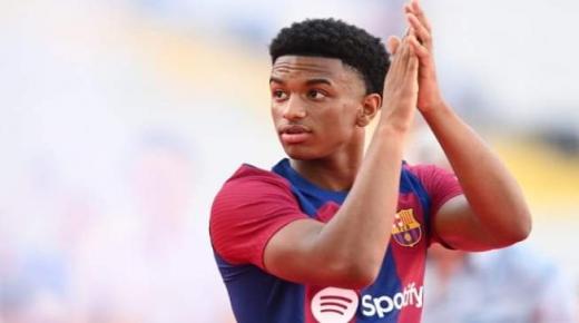 بالدي يمدد عقده مع برشلونة مدة 5 سنوات