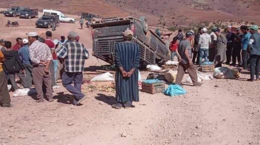 وف…اة شخصين وإصابة ثمانية آخرين في حادثة سير خطيرة بإقليم أزيلال