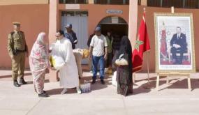 أزيد من 15580 أسرة موزعة على الجماعات الحضرية والقروية التابعة لعمالة طاطا تستفيد من عملية الدعم الغذائي “رمضان 1445”