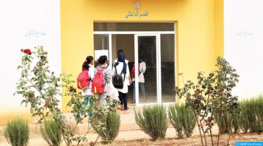 مجلس الحكومة يصادق على مشروع مرسوم بشأن المنح الدراسية الخاصة بالأقسام الداخلية والمطاعم المدرسية بمؤسسات التربية والتعليم العمومي