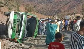 وف…اة شخص وإصابة ثمانية آشخاص بجروح متفاوتة الخطورة في حادثة سير قرب دمنات