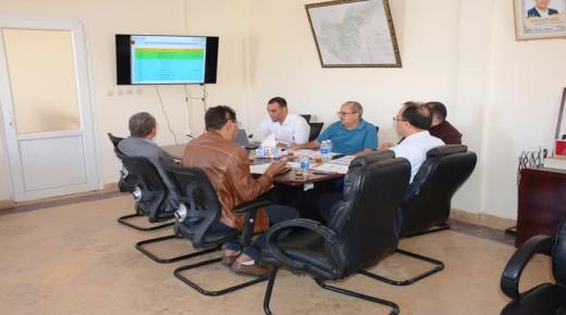 انطلاق تنزيل إجراءات تدبير وتسيير ملعب القرب المعشوشب وقاعة الرياضة بمنصة الشباب أركانة لفائدة الجمعيات المحلية