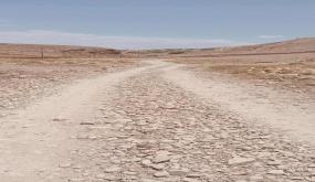 الطريق المنسية بدوار لخنيك قيادة السعيدات اقليم شيشاوة تحاصر الساكنة وتعزلها عن الحياة