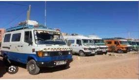 النقل المزدوج بين تيكيوين وتماعيت… معاناة يومية وصمت السلطات