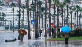 زخات رعدية محليا قوية وتساقطات ثلجية وطقس بارد من الأربعاء إلى السبت بعدد من مناطق المملكة