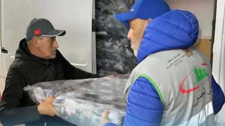 مساعدات عاجلة لفائدة الأسر المتضررة جراء ارتفاع منسوب واد تانوبرت بالمعازيز إقليم الخميسات