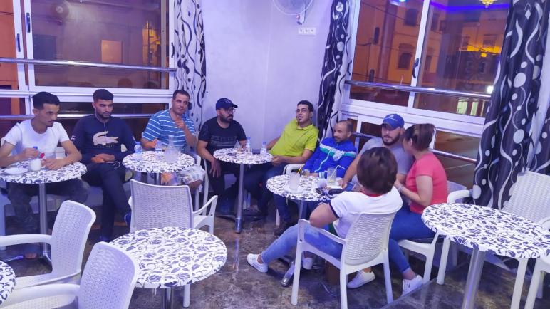 عمال المقاهي بالدشيرة الجهادية في لقاء تواصلي.