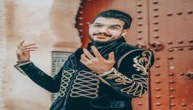 يوسف شريبة “البلوغورز المغربي” يخلق الحدث ونجوم مغاربة يخوضون التجربة في أحدث إطلالاتهم