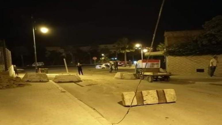السلطات المحلية بطنجة تشرع في إزالة الحواجز من شوارع المدينة