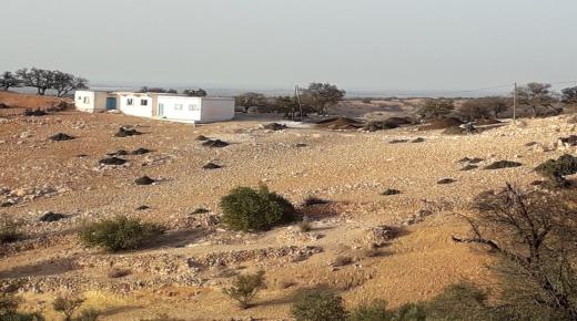 الروائح الكريهة تزكم أنوف تلاميد مدرسة ابتدائية بجماعة تيدزي اقليم الصويرة