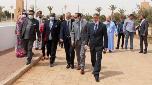 عمدة مدينة كلميم يستقبل أعضاء اللجنة التقنية للكونفدرالية الإفريقية لكرة اليد