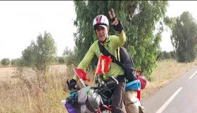 النادي البلدي بالخميسات يستقبل العداء محمد اوفطومة الدي قطع مسافة 1100 كلم على دراجته الهوائية