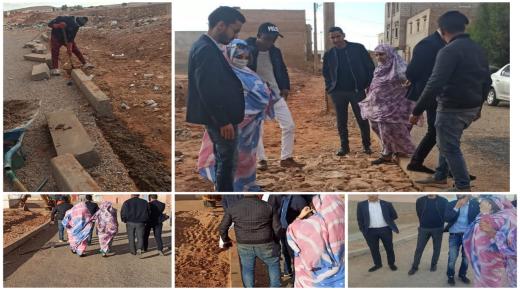 طانطان : المجلس الجماعي طنطان يحل مشكل تبليط بعض الأزقة تعثر لأزيد من سنتين.