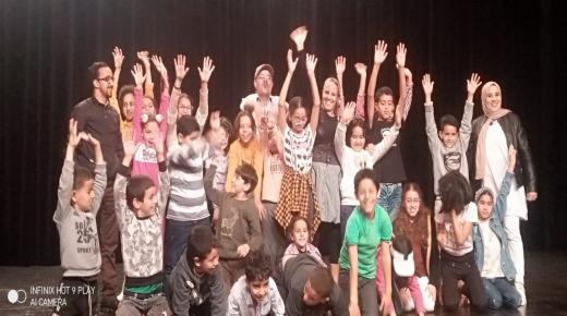 “أجي نكتاشفو المسرح” ورشة تكوينية نظمتها المديرية الجهوية للثقافة بجهة سوس ماسة بالمركز الثقافي لتارودانت.