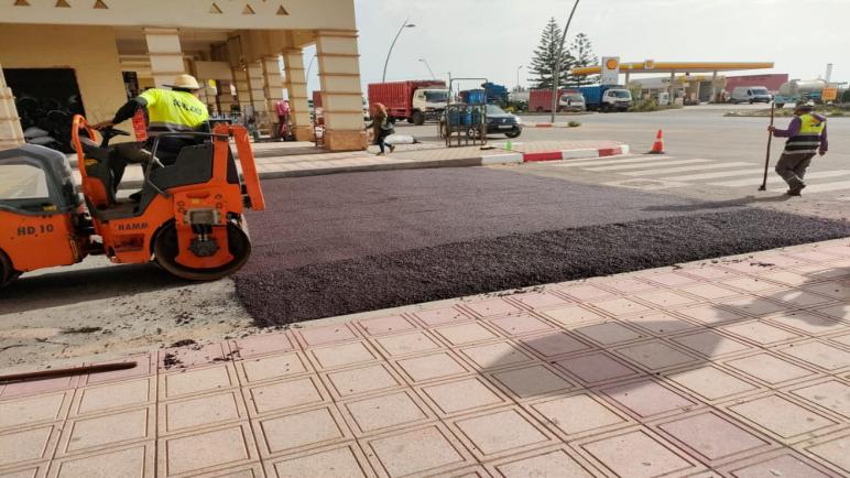 الزمامرة: وضع مخفضات السرعة في العديد من الشوارع والممرات من أجل سلامة المواطنين