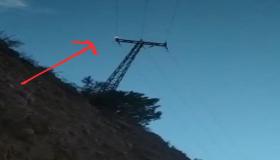 نيران مشتعلة بأحد الأعمدة الكهربائية بمنطقة تزارين تنالت أمام مرأى ومسمع السلطات المحلية والاقليمية