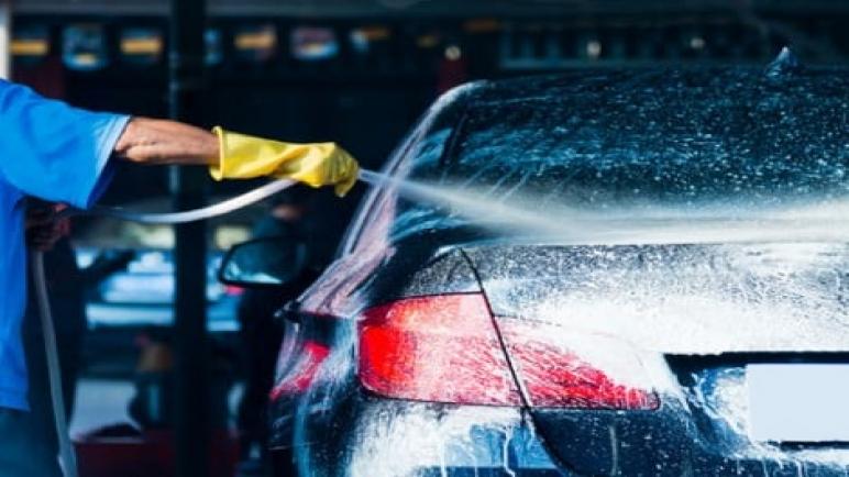 السلطات المحلية بالزمامرة تشرع في إغلاق محلات غسل السيارات بالماء الصالح للشرب طبقا لدورية وزير الداخلية