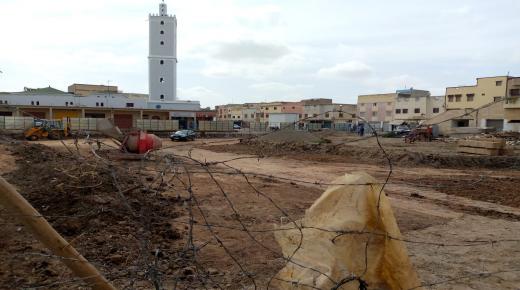 انطلاق أشغال بناء المركب التجاري حي النهضة بالزمامرة