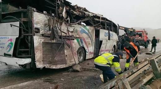 11شخصا لقوا مصرعهم وإصابة 43آخرون في حادثة سير مروعة بمدينة تازة