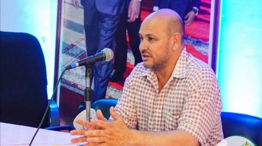 عضو بالمجلس الجماعي للدشيرة الجهادية، يعزز الطابع الرسمي للأمازيغية بالجماعة، بتقديم مداخلته باللغة الأمازيغية في دورة المجلس.