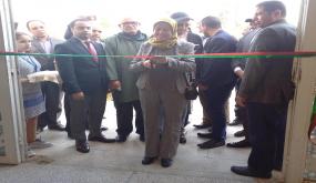 تحت شعار “الفن التشكيلي دعامة أساسية لتنمية الأسرة المغربية” معرضا للوحات تشكيلية بدار الشباب سيدي بنور في عيد المرأة