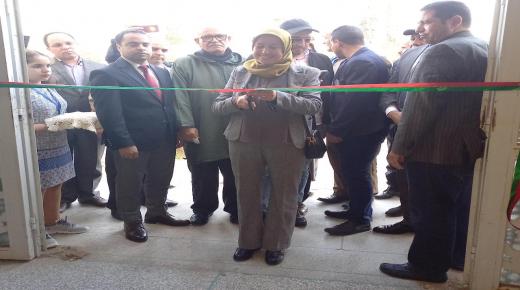 تحت شعار “الفن التشكيلي دعامة أساسية لتنمية الأسرة المغربية” معرضا للوحات تشكيلية بدار الشباب سيدي بنور في عيد المرأة