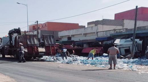 الزمامرة الحكاكشة حادثة سير خطيرة على مستوى الطريق الوطنية رقم 1