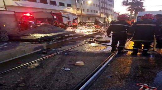 حادث سير مروع بالدار البيضاء: شاحنة تصطدم بمحطة ترامواي، وضحايا بينهم امرأة وحارس بالمحطة