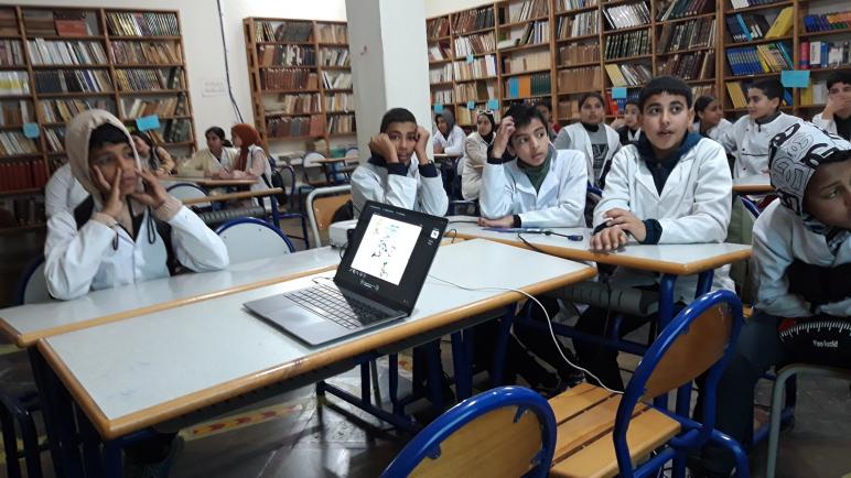 القصر الكبير: نادي الثقافة والفن بالثانوية واد المخازن للتعليم الأصيل ينظم ورشة توعوية بمناسبة اليوم العالمي للسلامة الطرقية”