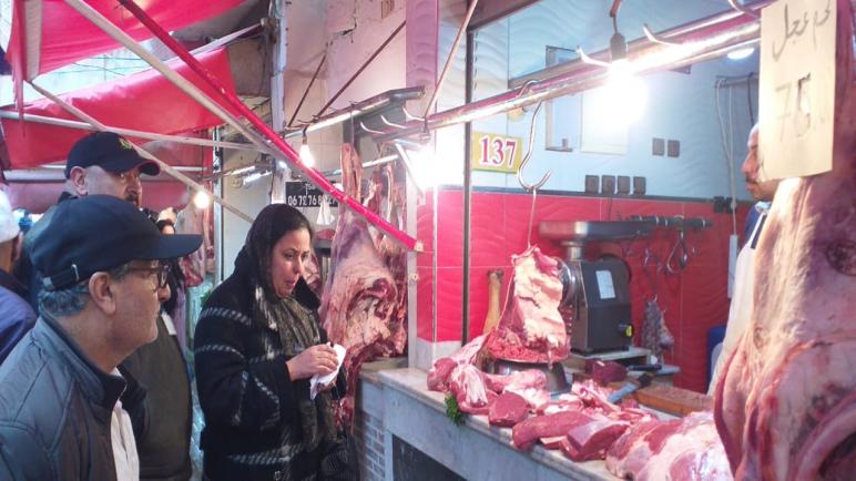 لجنة محلية بالقصر الكبير تراقب أسعار اللحوم وتوصي باحترام هامش الربح بتعليمات من باشا المدينة