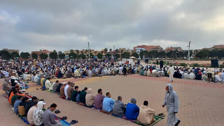 جودة الصوت في صلاة العيد تثير استياء المصلين: مطلب بتحسين التجهيزات