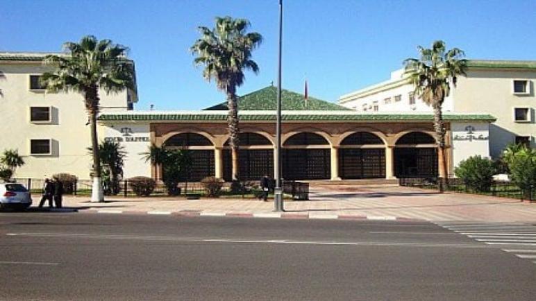 حادث مثير يهز محكمة الاستئناف بسطات: مشتبه به يبتلع قطعاً معدنية أثناء التحقيق