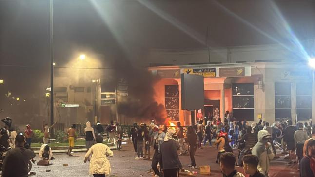 إنزكان تحت الحصار: شباب حولوا المطالب إلى أدوات تخريب