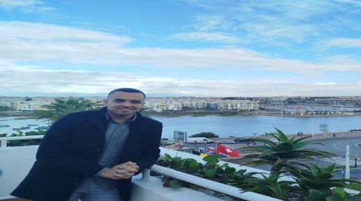 الشراء عبر الفايسبوك بين الإغراء التجاري والمسؤولية القانونية