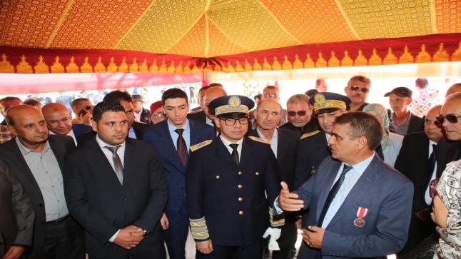 عامل إقليم سيدي بنور يعطي انطلاقة مشروع بناء المخيم الصيفي في إطار احتفالات المسيرة الخضراء