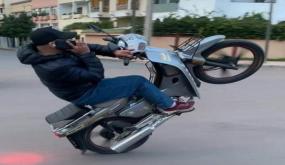 أصحاب الدرجات النارية من الصنع الصيني يدسون على قوانين السير