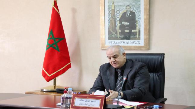 عامل عمالة إنزكان أيت ملول يترأس اجتماعًا موسعًا لتعزيز جودة خدمات قطاع النظافة بالجماعة الترابية لإنزكان