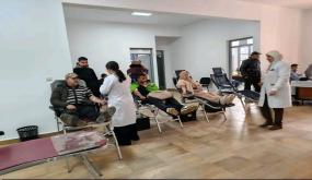 باشا مدينة القصر الكبير يشرف على حملة التبرع بالدم بمقر الباشوية تحت شعار : “التبرع بالدم مسؤولية الجميع”