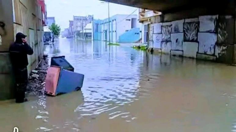 استنفار أمني واسع بعد الفيضانات التي ضربت القصر الكبير وعامل إقليم العرائش يحل بالمدينة