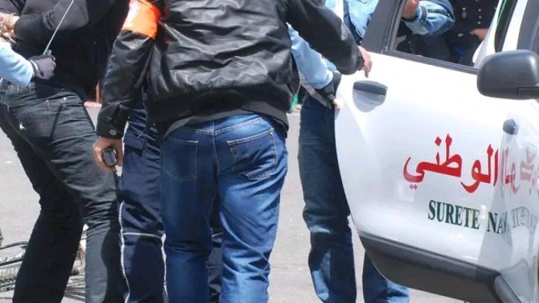 “القصر الكبير: الأمن يوقف شخصًا مضطربًا عقليًا اعتدى على 4 أشخاص”