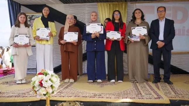 ثانوية ترجيست التأهيلية بضواحي الحسيمة تحتفي بالتفوق الدراسي وتكرّس ثقافة التميز