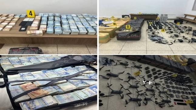 وجدة: إيقاف ثمانية أشخاص بينهم مواطن جزائري وبحوزتهم 700 كيلوغراما من مخدر الشيرا ومجوهرات و 25 درون