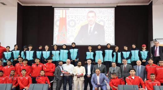 عامل عمالة إنزكان أيت ملول يستقبل فريق الصفوة للركبي – أيت ملول ويشيد بإنجازاته الوطنية