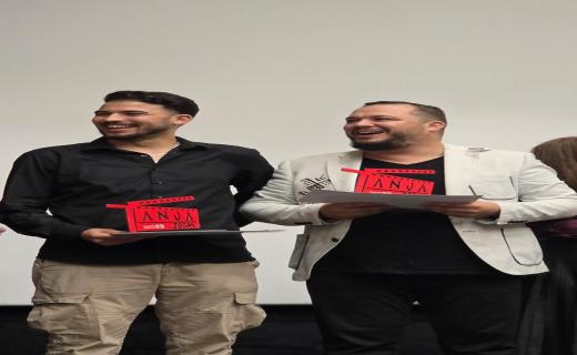 ابن الحسيمة إدريس شتيوي يتوج بجائزة أحسن دور نسائي بمهرجان طنجة زووم عن فيلم «أنا موجودة»