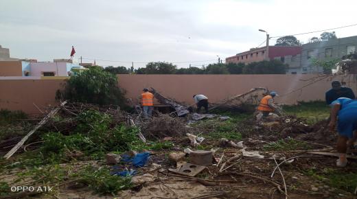 فعاليات جمعوية تحتفل بيوم المجتمع المدني بتنظيم حملة نظافة بمؤسسة عمومية بايت ملول