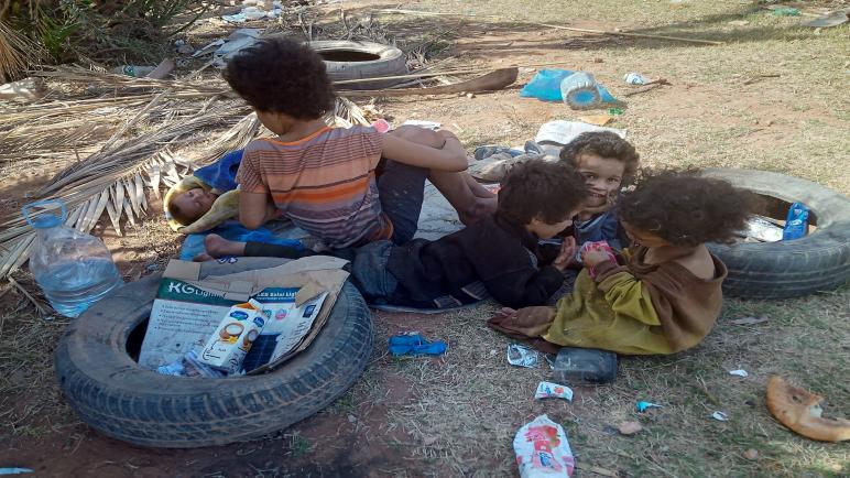 خمسة أطفال مشردين متخلى عنهم بحي سيدي ميمون ضواحي ايت ملول
