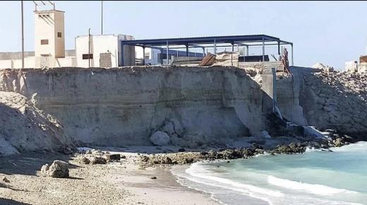 قتيلان وجريح في إنهيار جرف بحري بمدينة الداخلة